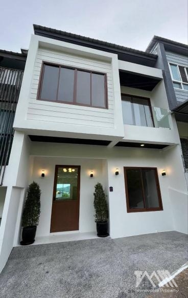 ทาวน์เฮาส์ ป่าตอง / Townhouse Patong