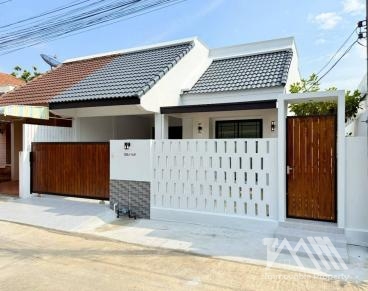 หมู่บ้านปฏักวิลล่า ฉลอง