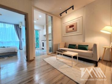 เดอะเบส ดาวน์ทาวน์ / The Base Downtown