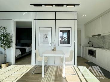 ดีลักซ์ คอนโดมีเนียม ฉลอง / Dlux Condominium