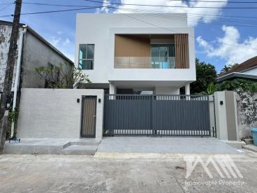 พูลวิลล่า - กะทู้ / กอล์ฟแลนด์วิลล์ / Pool Villa - Kathu / Kiri Villa Kathu / Golf Land View