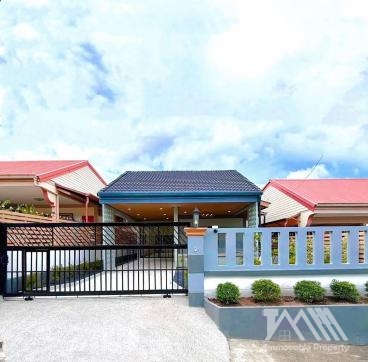 หมู่บ้านธินวุฒิ 3 / ฉลอง