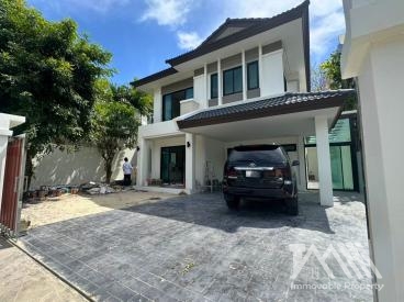 แลนด์ แอนด์ เฮาส์ ฉลอง / Land and House Chalong