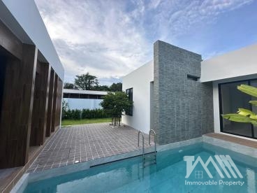 พูลวิลล่า - บ้านดอน / Pool Villa - Baan Don