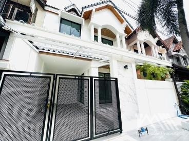 หมู่บ้านอนุภาษมโนรมย์ นาคา / Anuphat Manorom Village