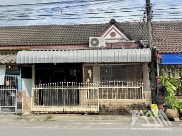 บ้าน - ฉลอง / ป่าหลาย