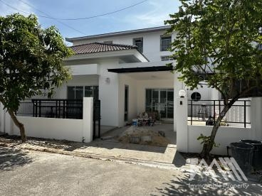 ตะวันเพลส ม่าหนิก - อนุเสาวรีย์ / Tawan Place