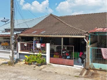 ทาวน์เฮ้าส์ - ฉลอง