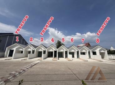 บ้านสร้างใหม่ - ฉลอง