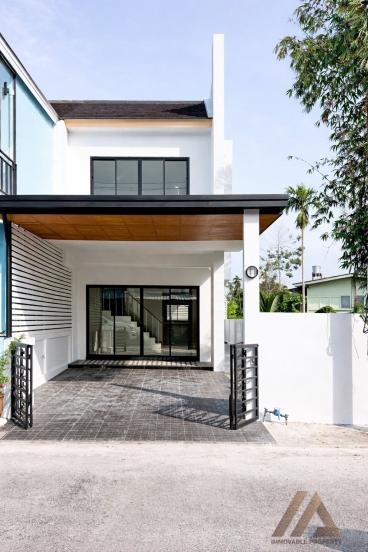 ทาวน์เฮาส์ 2 ชั้น - กะทู้