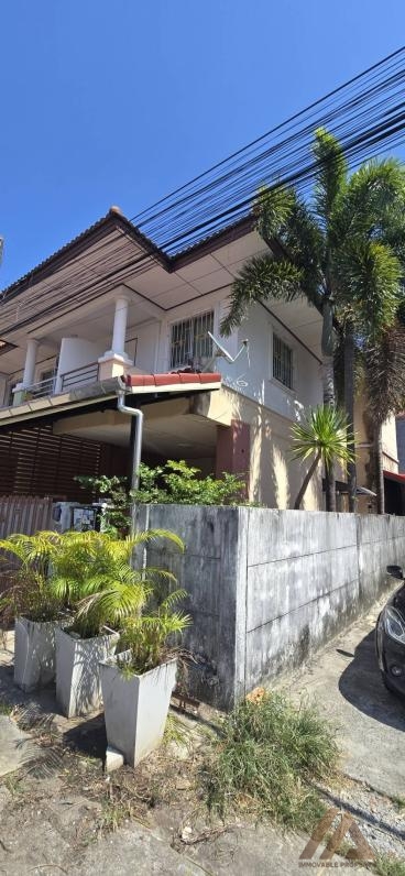 ทาวน์เฮาส์ 2 ชั้น หลังมุม