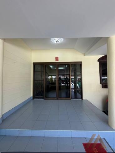 หมู่บ้านธินวุฒิ 3 - ถนนขวาง - ฉลอง