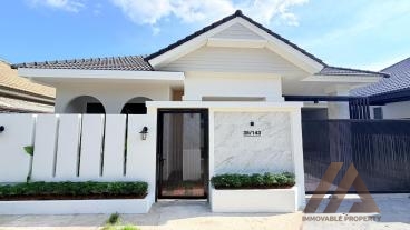บ้านเดี่ยว - ฉลอง