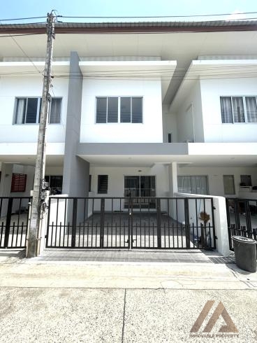 ทาวน์เฮาส์ 2 ชั้น - เทพกระษัตรี