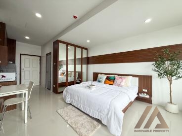 เดอะ เบลล์ คอนโดมิเนียม ฉลอง / The Bell Condominium