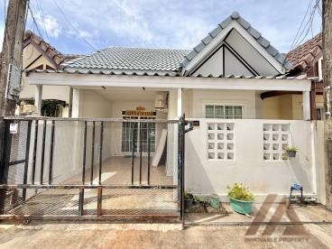 ทาวน์เฮาส์ ชั้นเดียว - บ้านพอน *M
