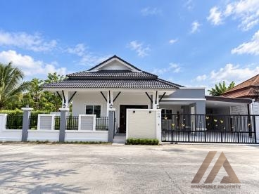 สมบูรณ์ทรัพย์ วิลเลจ - บ้านพอน / Somboonsab village *M